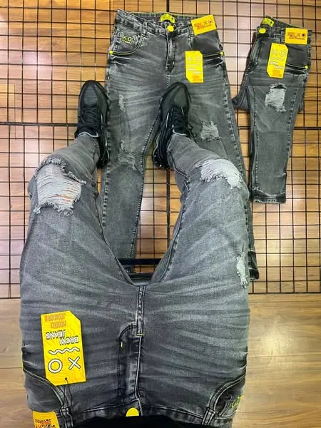 Jean gris con roturas, nuevo ingreso en Emporio Masculino